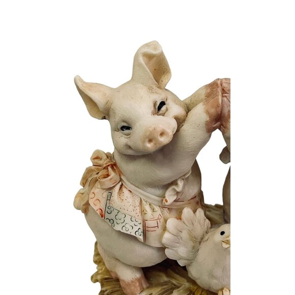 Vintage Westland 1995 Pig Figurine Two Little Pigs Mr and Mrs Pig 4' x 3 1/2" - Picture 2 of 10